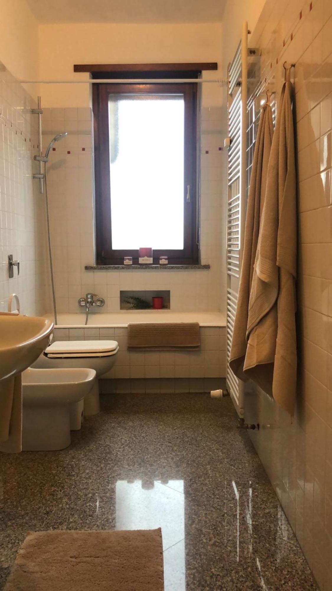 Apartamento Metro Molinette Panoramico Con 6 Posti Letto Turín Exterior foto