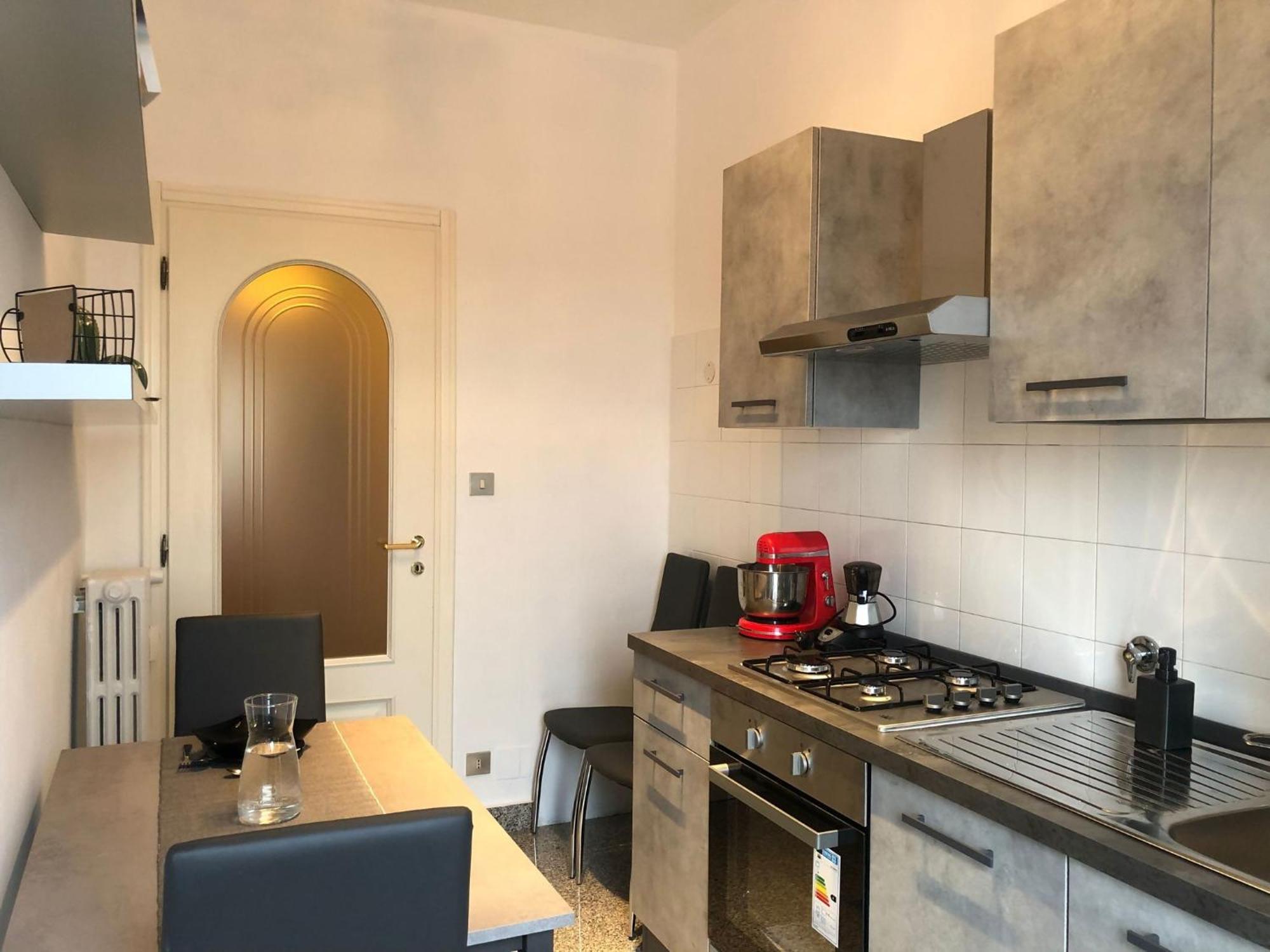 Apartamento Metro Molinette Panoramico Con 6 Posti Letto Turín Exterior foto
