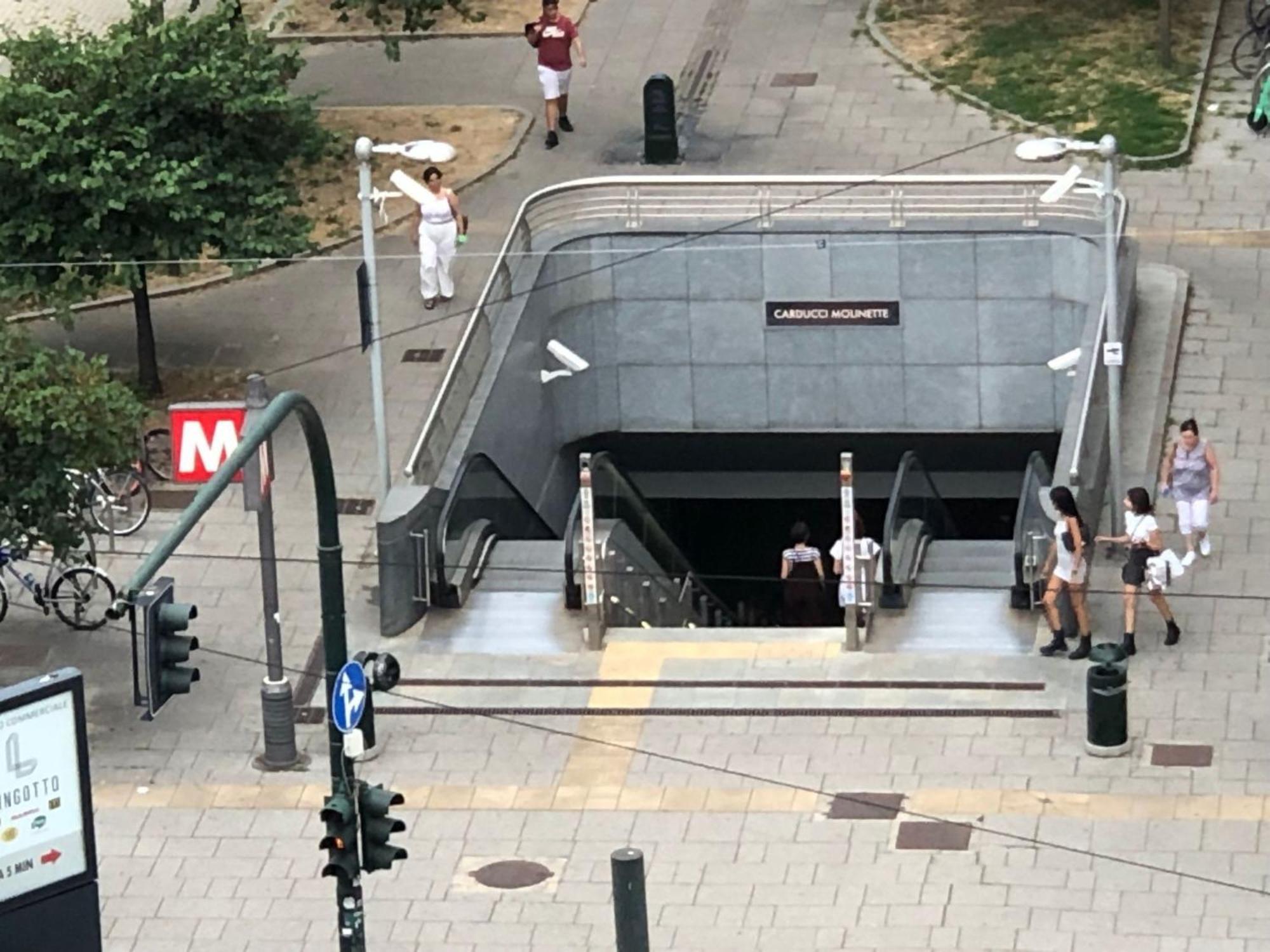 Apartamento Metro Molinette Panoramico Con 6 Posti Letto Turín Exterior foto